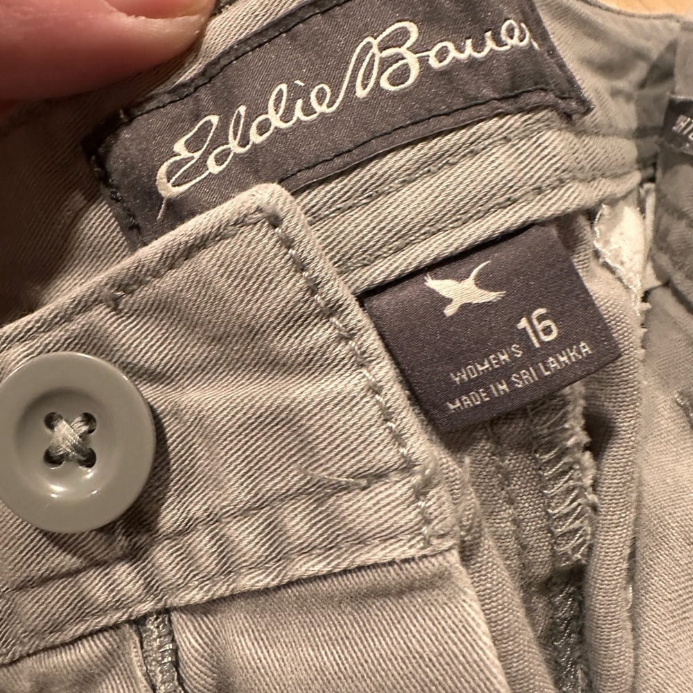 Eddie Bauer Women's Gray Shorts - Picture 3 of 3